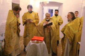 В Свято-Никольском храме Киреевского района освятили престол центрального алтаря