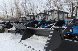 Для уборки улиц Тулы закупили 5 новых тракторов