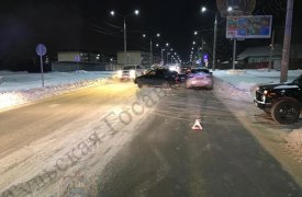 В Новомосковске столкнулись «Лада» и Renault: один человек госпитализирован