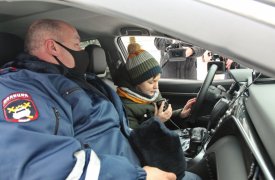 Тульские полицейские исполнили мечту 9-летнего слепого мальчика