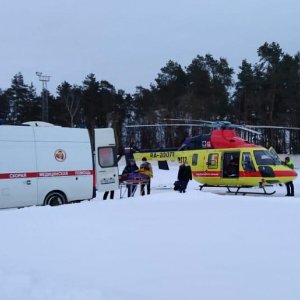 8-летнего мальчика с травмой позвоночника вертолетом доставили из Алексина в Тулу
