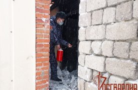Тульские росгвардейцы спасли от пожара охраняемый автосервис