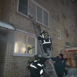 В Богородицке из горящего дома эвакуировали 12 человек, включя 4 детей