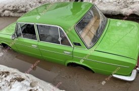 В Туле на улице Комбайновой в третий раз за месяц утонул автомобиль