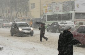 Снегопад, ветер и гололедица: туляков предупреждают об ухудшении дорожных условий