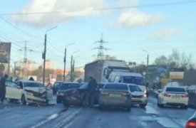 Массовое ДТП на ул. Рязанской накануне создало многокилометровую пробку