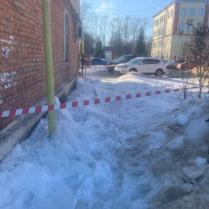 В Кимовске наледь упала на 16-летнего подростка: возбуждено уголовное дело