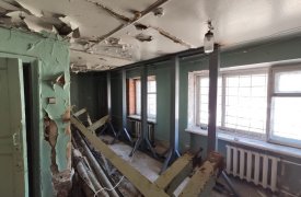 Администрация Новомосковска начала ремонт рушащегося дома после вмешательства прокуратуры
