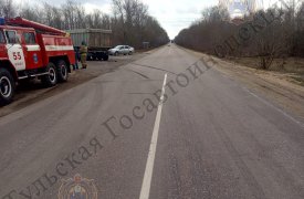 В Кимовском районе Audi столкнулся с автопоездом: водителя госпитализировали