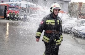 Тульские пожарные «смыли» на пенсию начальника управления пожаротушения регионального МЧС