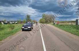 В Тульской области автоледи сбила пешехода на трассе