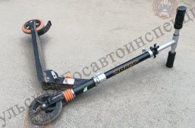 В тульском Мясново иномарка сбила во дворе мальчишку на самокате