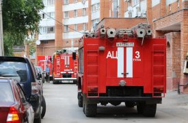 В многоэтажке на Красноармейском проспекте в Туле горит электрокабель
