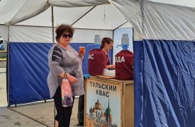26 июля из-за жары в Туле продолжают бесплатно раздавать воду