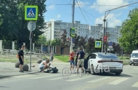 В центре Тулы иномарка «подрезала» мотоциклиста