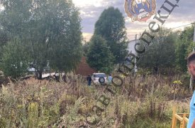 12-летний парнишка на питбайке столкнул внедорожник в кювет возле поселка Заокский