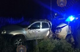 Нетрезвый водитель микроавтобуса врезался в припаркованную иномарку в Дубне Тульской области