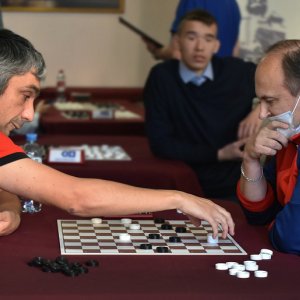 Александр Гетманский из Тулы возглавил рейтинг Кубка мира по шашкам