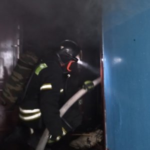 Четыре человека эвакуировали из пожара в Новомосковске Тульской области