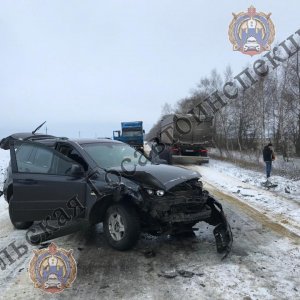 В Тульской области столкнулось два автомобиля