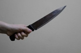 В Туле пьяный мужчина пытался убить охранника супермаркета