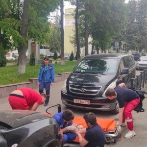 В Туле на проспекте Ленина 45-летний мужчина пострадал от собственного автомобиля