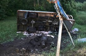 В Тульской области Renault вытолкнул в кювет Hiunday
