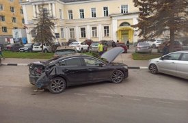 В тройном ДТП на улице Первомайской в Туле пострадал 34-летний мужчина