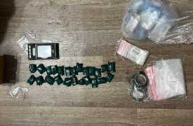 В Туле 19-летнего наркодилера поймали в подъезде