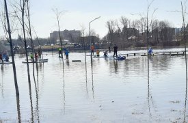 Тульские сап-бордисты открыли сезон на Пролетарской набережной Упы