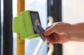 Валидаторы для бесконтактной оплаты появились  в 24 тульских автобусах 