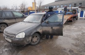 В Щекино водитель грузовика потерял трубы
