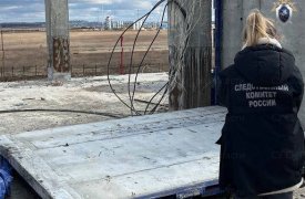 Рабочего убило опалубкой на стройке в Узловском районе Тульской области