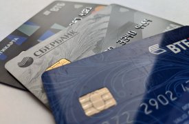 В Донском таксист промотал деньги с карты своей пассажирки