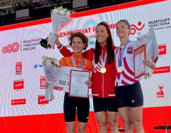 Тулячка Яна Ченская завоевала серебро чемпионата России по триатлону