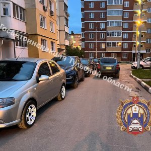 10-летний ребенок попал под колеса Hyundai во дворе дома в Новомосковске