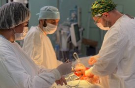 В Туле онкохирурги впервые удалили пациенту гигантскую опухоль селезенки с помощью лапароскопии