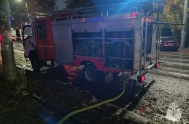Два автомобиля и кафе потушили за сутки спасатели в Тульской области