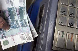 К вечеру, 17 декабря, у некоторых банкоматов в Туле выстроились очереди