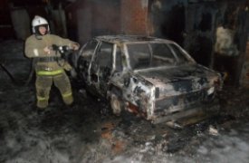 В ночь на воскресенье в Туле сгорел «ВАЗ»