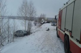 На трассе под Тулой столкнулись грузовой 