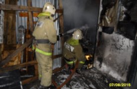 Крупный пожар на предприятии на улице Михеева в Туле сопровождался взрывами