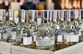 В Тульской области полицейские обнаружили склад с поддельной водкой