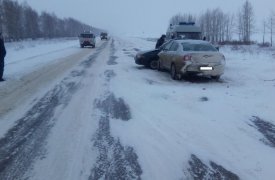 В Тульской области «ВАЗ 21150» вылетел на встречку и столкнулся с «Volkswagen»
