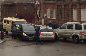 В Туле инкассаторская машина попала в ДТП