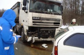 В Тульской области «Toyota» попала под фуру «DAF»