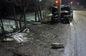 В результате ДТП в Туле автомобиль врезался в опору ЛЭП