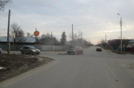 В Туле на улице Кабакова пьяный водитель устроил ДТП