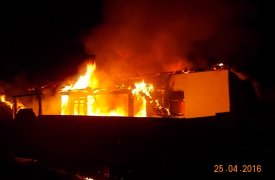 В Киреевском районе сгорел дом вместе с пристройкой