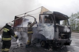 В Тульской области сгорел припаркованный грузовик
